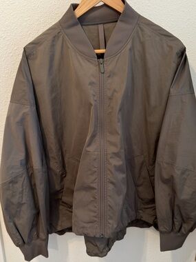 Lululemon Windbreaker